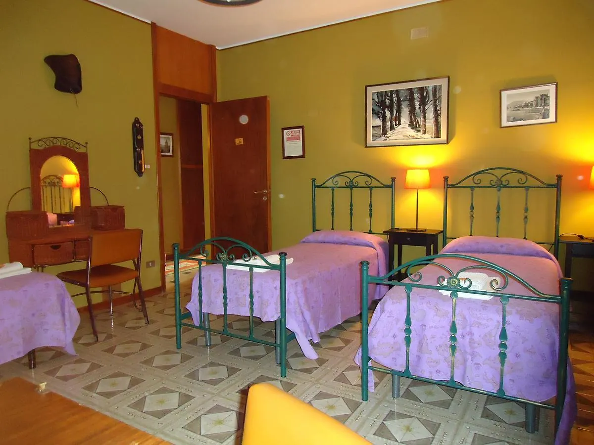 Hotel Casa Riccio Palermo 3*,  Italia
